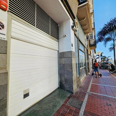 2 Bedrooms Flat + Balcony + Parking At Las Canteras Beach ラスパルマス・デ・グランカナリア エクステリア 写真
