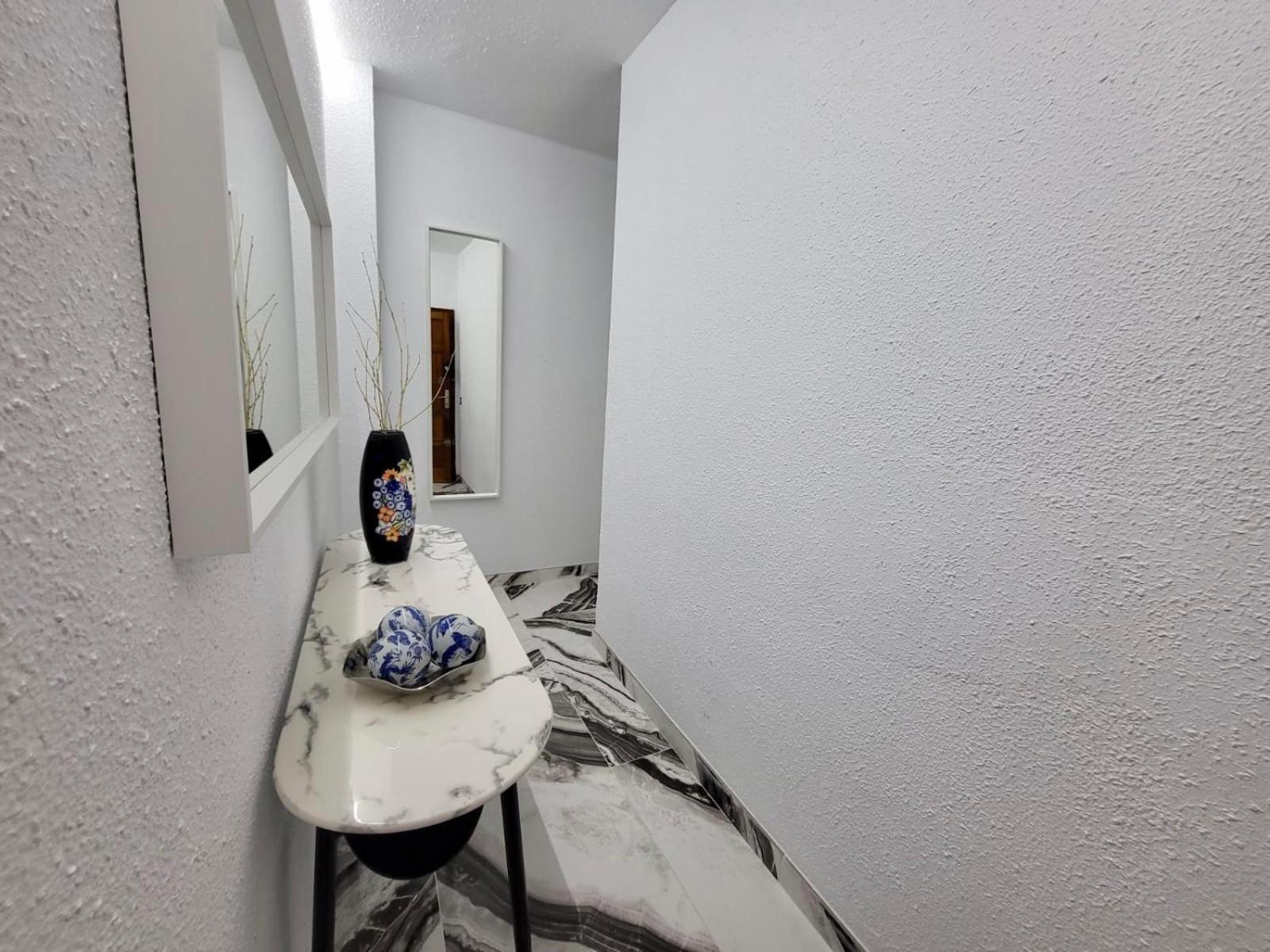 2 Bedrooms Flat + Balcony + Parking At Las Canteras Beach ラスパルマス・デ・グランカナリア エクステリア 写真