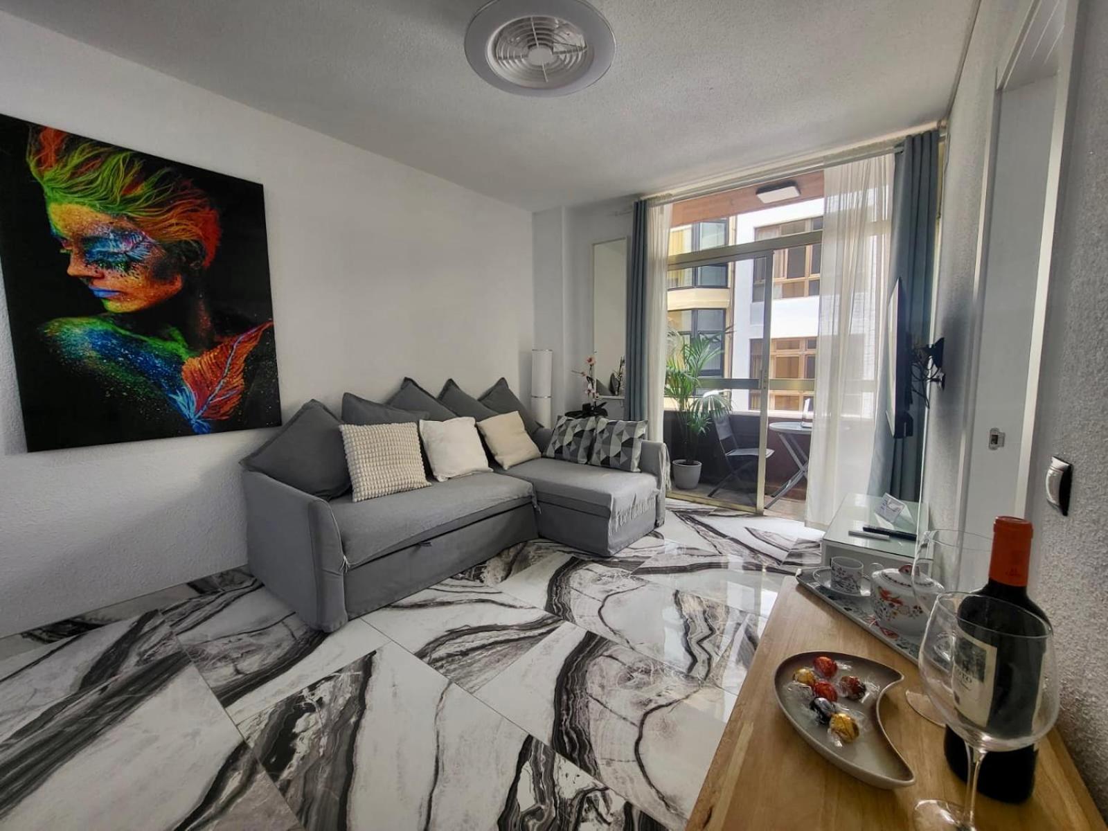 2 Bedrooms Flat + Balcony + Parking At Las Canteras Beach ラスパルマス・デ・グランカナリア エクステリア 写真