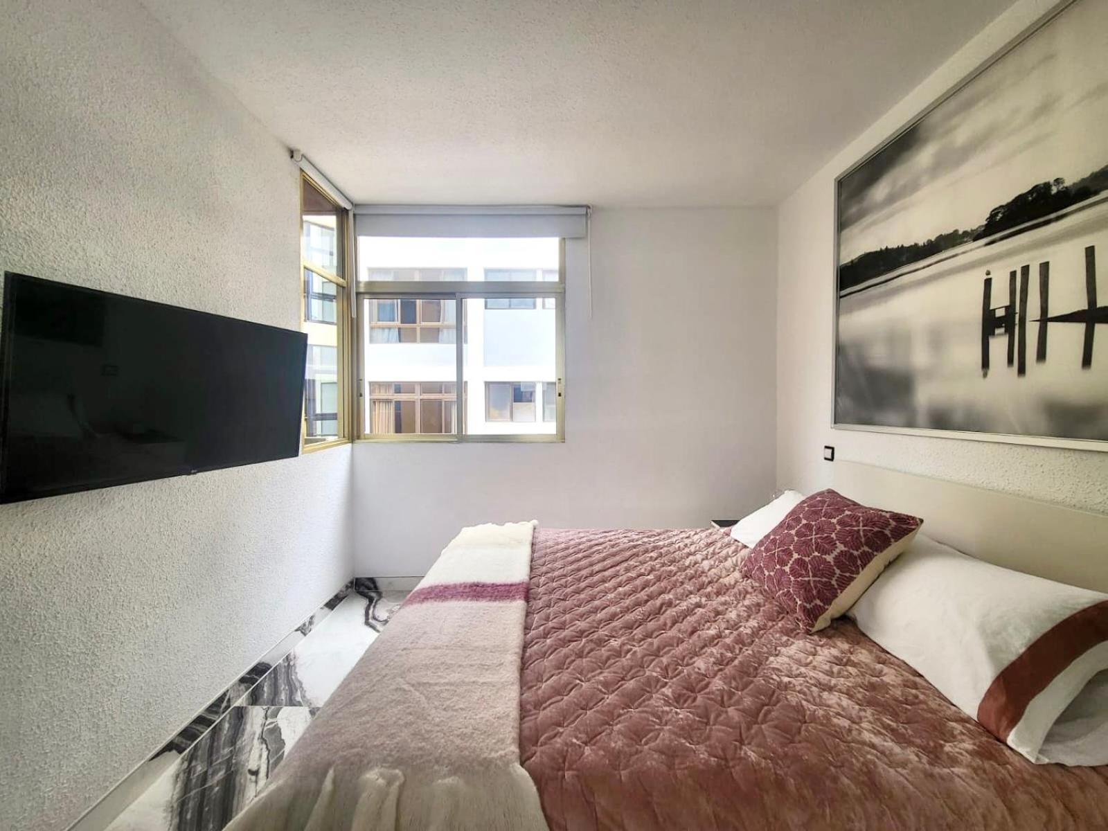 2 Bedrooms Flat + Balcony + Parking At Las Canteras Beach ラスパルマス・デ・グランカナリア エクステリア 写真